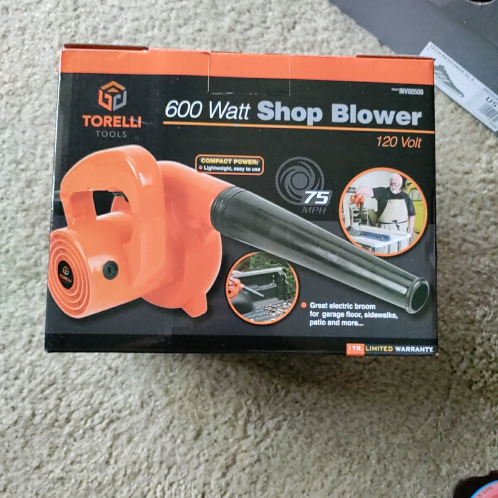 Torelli 600 watt shop blower